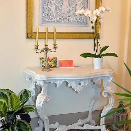 Casa Elide فندق مبيت وإفطار كاتانيا