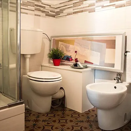 Casa Elide Oda ve Kahvaltı 4*